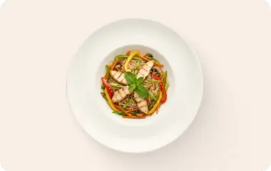 Фунчоза с курицей и овощами