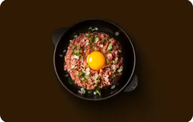 Тартар из говядины с пармезаном