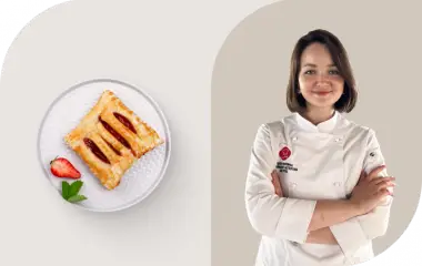 Слойки с клубникой