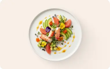 Салат с крабом, авокадо и грейпфрутом