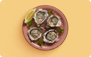 Запеченные устрицы с тремя видами соусов