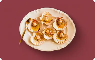 Гребешки–медальоны под сырной корочкой