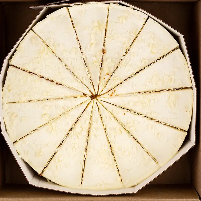 Торт Молочная девочка «Десерт Фентези», 16 порций, 1,75 кг