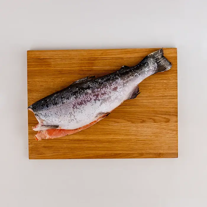 Форель потрошеная без головы Премиум, 0,9–1,8 кг