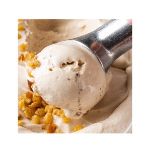 Мороженое пломбир с кленовым сиропом, с грецким орехом лоток 